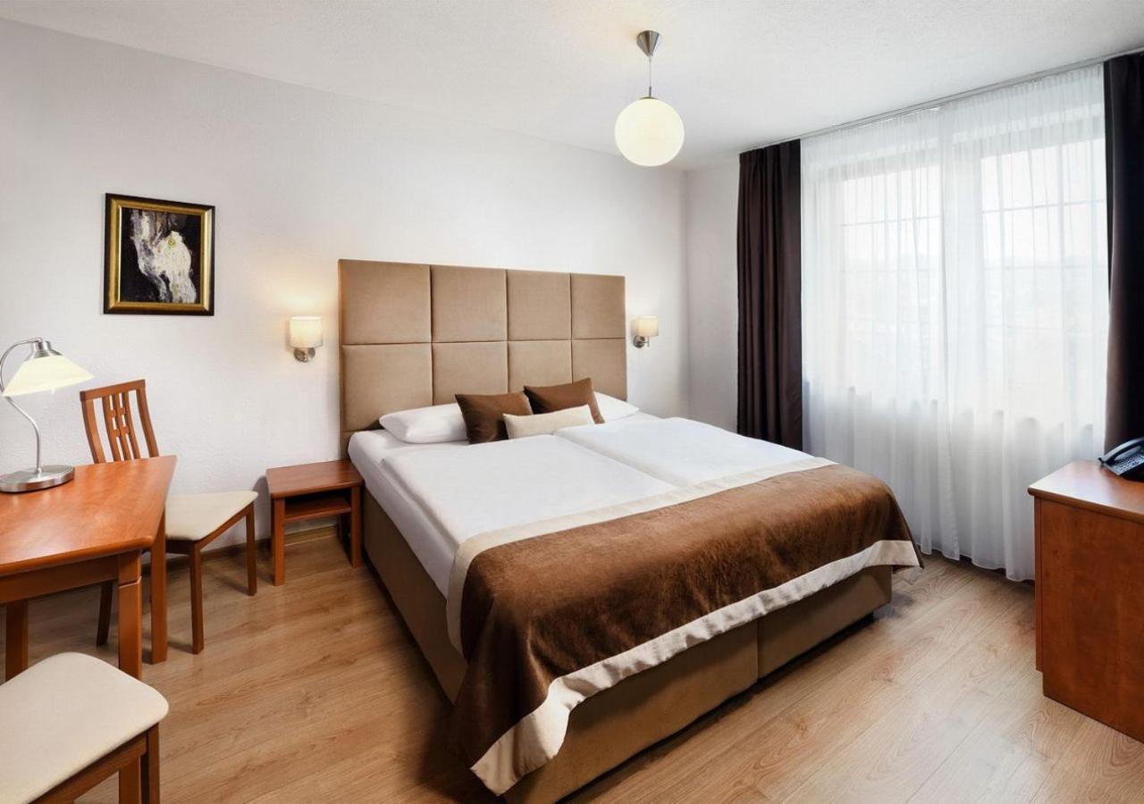 Hotel Bešeňová Εξωτερικό φωτογραφία