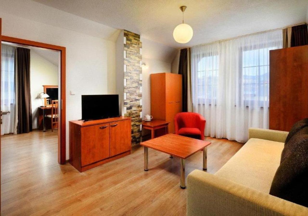 Hotel Bešeňová Εξωτερικό φωτογραφία