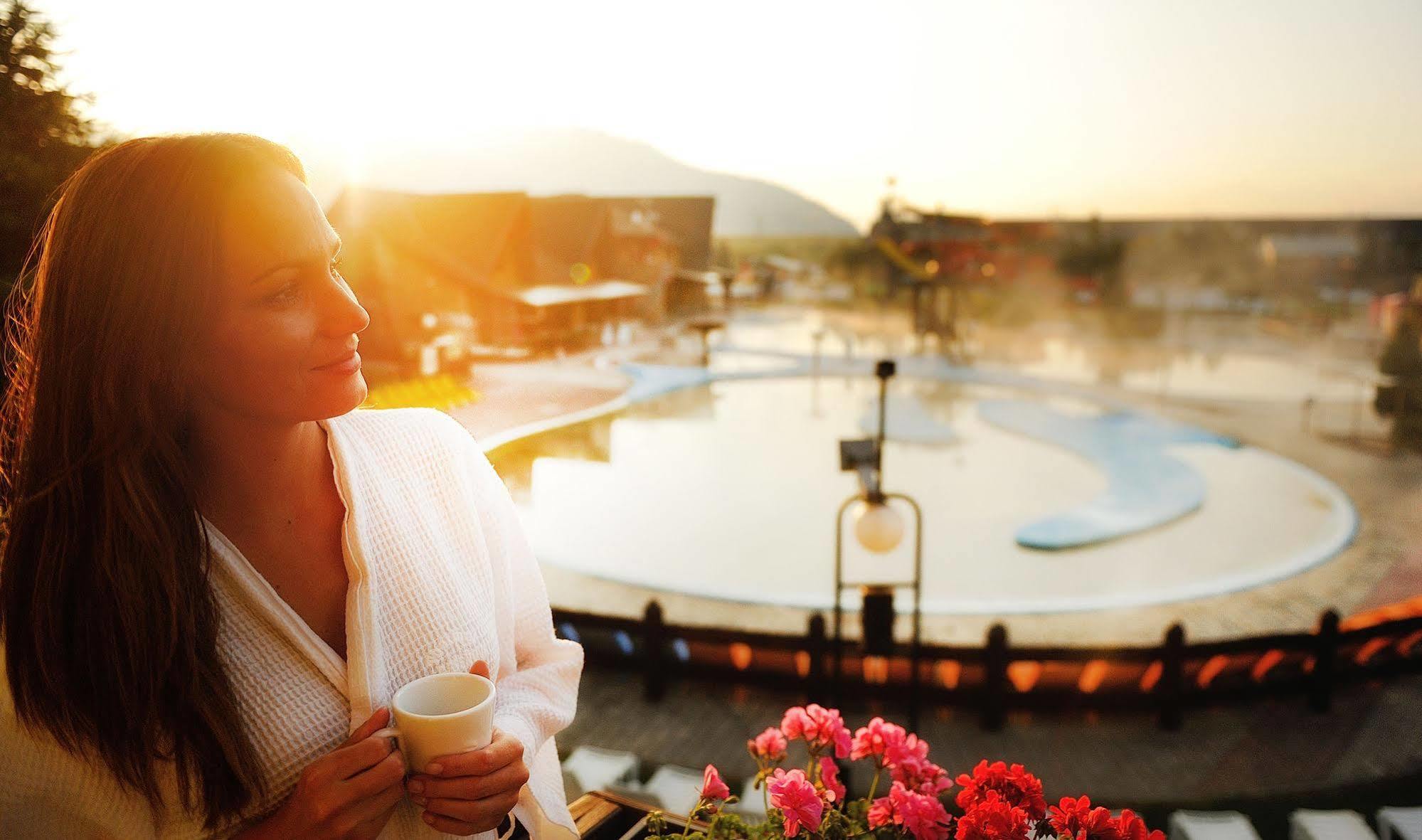 Hotel Bešeňová Εξωτερικό φωτογραφία