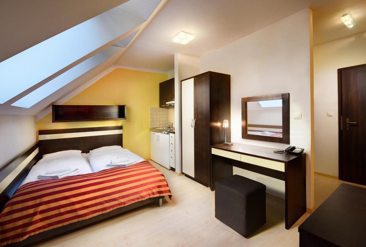 Hotel Bešeňová Εξωτερικό φωτογραφία
