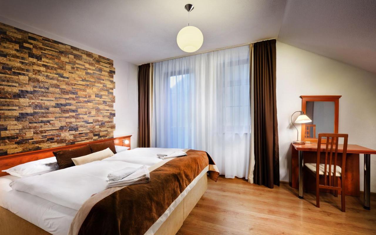 Hotel Bešeňová Εξωτερικό φωτογραφία